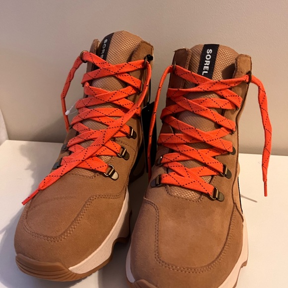 Sorel Kinetic™ Breakthru Conquest Sneaker Boot women’s 10 - Picture 3 of 9